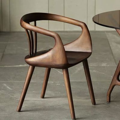 Chaise de cuisine de luxe noire en noyer chaise arrière en bois massif chaise de cuisine moderne nordique de loisirs chaise pour une expérience culinaire élégante