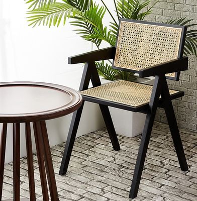 Meubles de salle à manger de luxe en rotin en bois massif Chaise de restaurant avec accoudoir
