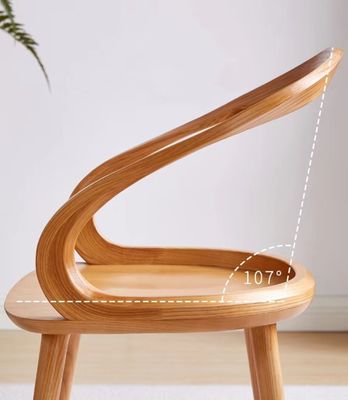 Conception de chaise de salle à manger moderne nordique avec conception personnalisée et finition laquée
