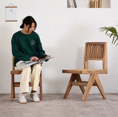 Chaise de salle à manger en bois massif en noyer finition pour les meubles de conception personnalisée