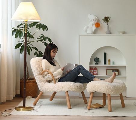 Assise de bras Nordique Sofa de salon en bois Chaise de loisirs en bois massif en laine d'agneau artificielle Chaise de canapé avec accoudoir