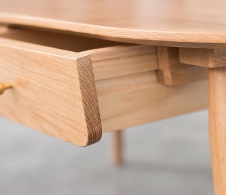 Meubles de salon en bois moderne W120*D60*H45CM Table à café en bois massif avec emballage du courrier