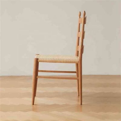 Chaise en bois moderne nordique pour les entreprises de restauration Chaise à manger en bois massif