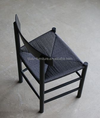 Chaise de salle à manger en bois massif à dos rond bas Chaise en rotin avec conception moderne et traditionnelle