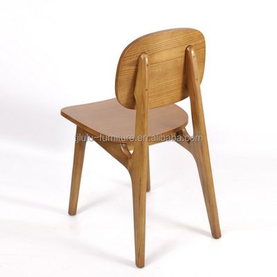 Chaise à manger en bois massif pliée pour hôtel restaurant Morden et sophistiqué