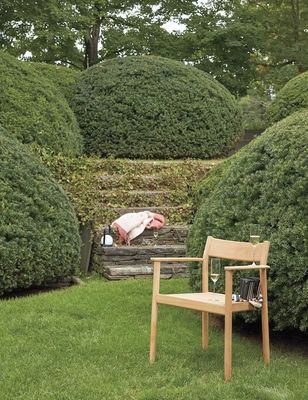 Chaise rembourrée en bois pour une cave à vin et une expérience gastronomique élégante