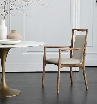 Accueil Meubles Général Design italien Moderne en bois massif en cuir PU Salle à manger Chaise de restaurant avec accoudoir