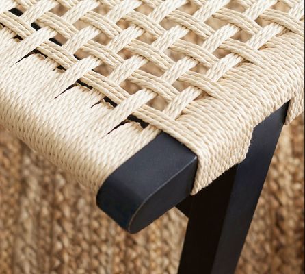 Chaise de salon en bois massif en bois tissé moderne Chaise de loisirs pour la sophistication dans le design nordique