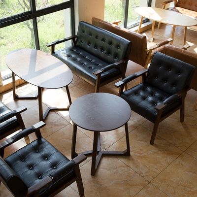 Chaise de café en cuir en PU en bois moderne Style de design italien de luxe pour salle à manger Restaurant