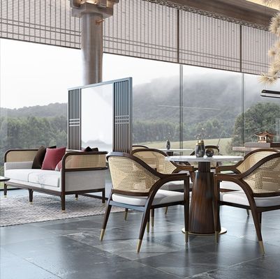 Une chaise de salle à manger robuste en bois de chaux La combinaison parfaite de robustesse et de style