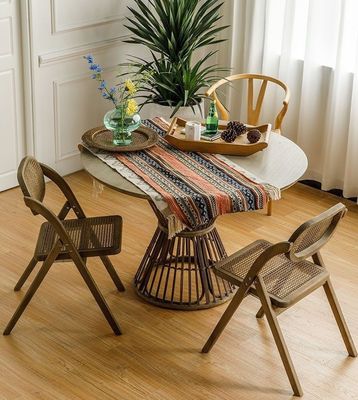 Généraux Meubles de maison Robuste chaise pliante de style français moderne Rattan Dos en bois massif Chaise à manger en bois massif Chaise pliante