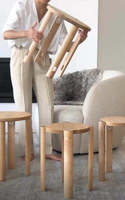 Tabouret en bois de chêne rouge empilable Chaise en bois massif de conception simple pour les meubles de salle à manger