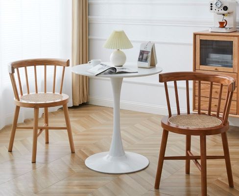Meubles de salle à manger de style nordique moderne Chambre de couverture en rotin Chaise arrière en bois avec finition nitrolacque