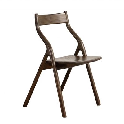 Chaise de restaurant en bois de luxe de style moderne avec des conceptions et des matériaux acceptables pour le client