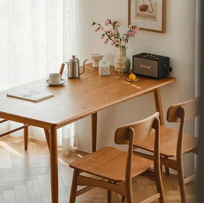 Sturdy style moderne design simple couleur de noyer américain Table à manger en bois massif