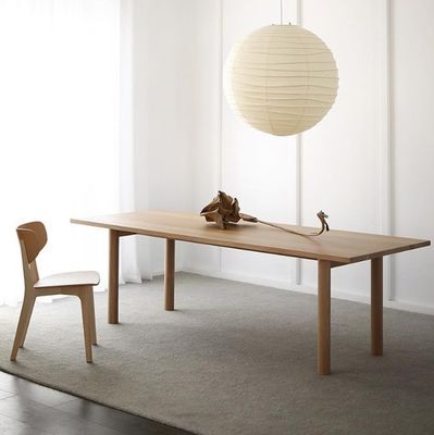 Vietnam meubles pour la maison Le client conçoit une table à manger en bois massif moderne avec des tables à café robustes et un design moderne