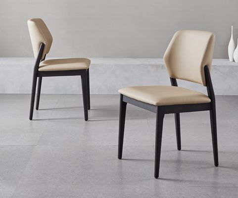Améliorez vos meubles de salle à manger avec un style nordique élégant Chaise de salle à manger moderne rembourré en cuir PU