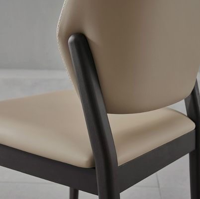 Améliorez vos meubles de salle à manger avec un style nordique élégant Chaise de salle à manger moderne rembourré en cuir PU