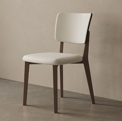 Chaises de salle à manger de l'hôtel W47*D48*H86CM Morden Nordic PU Chaise en cuir en bois pour meubles de salle à manger rembourrée
