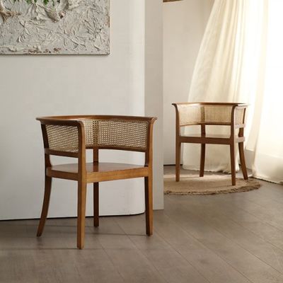 Accueil Meubles Morden Nordique Tissue de canne Noir Rarran Chaise de couchage Chaise en bois Vicker pour les hôtels Chaises de salle à manger rembourrées