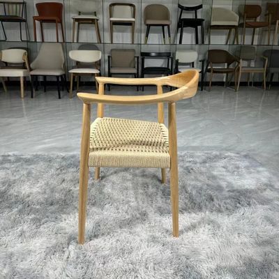 Chaise élévatrice en bois massif chaise de bras de salle à manger moderne avec siège à corde durable et fonction de levage