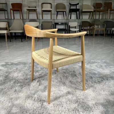 Chaise élévatrice en bois massif chaise de bras de salle à manger moderne avec siège à corde durable et fonction de levage
