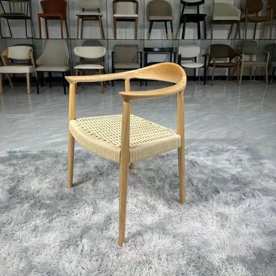 Chaise élévatrice en bois massif chaise de bras de salle à manger moderne avec siège à corde durable et fonction de levage