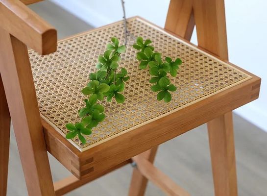 Chaise haute en bois massif avec dossier et bras naturel/noix/noir