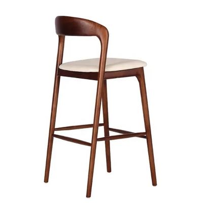 Pas de tabouret de bar plié pour la salle à manger en bois massif Chaise en bois dans la cuisine du restaurant