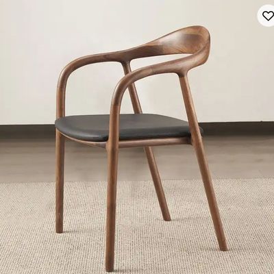 Chaise à manger en bois massif pour restaurant et salle à manger Limitation de poids 150 kg Style de conception EUROPEAN