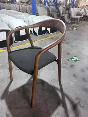 Chaise à manger en bois massif pour restaurant et salle à manger Limitation de poids 150 kg Style de conception EUROPEAN