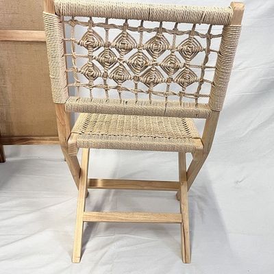 Chaise de salon nordique classique en corde tissée avec dessins personnalisés en bois massif
