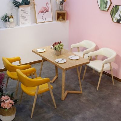 Chaise à siège souple de style moderne pour le salon et l'hôtel Tissu en bois massif Chaise à manger en bois de design moderne