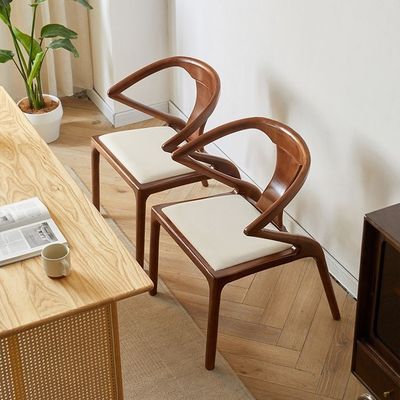 2023 Chaise de restaurant en bois Noir/Naturel/Noix/Customisé Chaises de salle à manger en bois pour les repas à l'hôtel