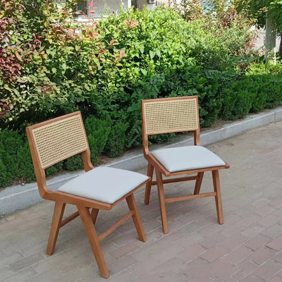 Chaise à manger pour les cafés et les restaurants 2023 en bois massif en cuir PU de style nordique Design moderne