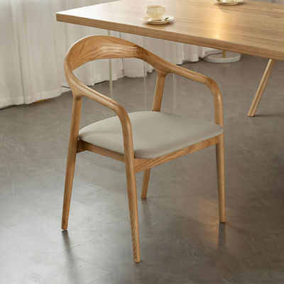 Ajoutez une touche d'élégance à votre salle à manger avec le design moderne de style nordique