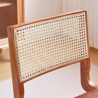 Hôtel Restaurant Chaise de salle à manger en bois nordique avec siège en rotin et finition en nitrolacque