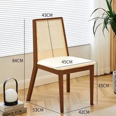 NC/PU Finition de peinture Chaise à manger rembourrée en bois pour le design nordique moderne et le style en bois massif