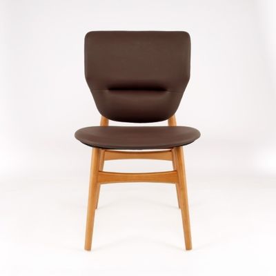 Meubles de salle à manger modernes Chaise en bois en cuir rembourrée dans un design traditionnel et une couleur personnalisée