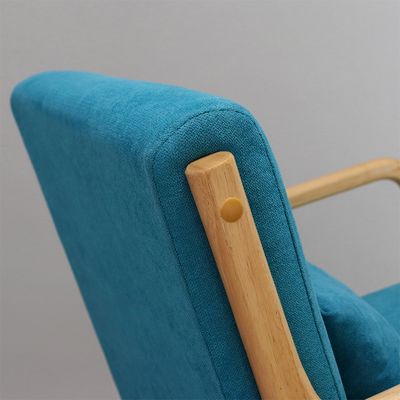Cadre en bois massif de milieu de siècle, canapé à bascule en tissu de velours moderne, chaise pour salon de luxe