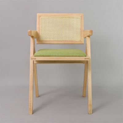Service OEM W46*D47*H91CM Meubles en bois nordique dossier en rotin rembourrés Chaises de salle à manger en bois massif pour hôtel et restaurant