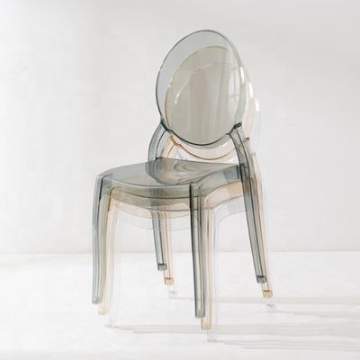 Chaise à manger modernement empilable en matériau PC transparent pour empilable dans le salon de l'hôtel Café