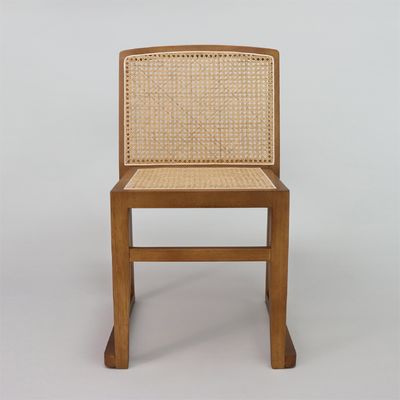 Service OEM Accepté Meubles nordiques dossier en rotin empilable Chaise à manger en bois massif pour hôtel restaurant
