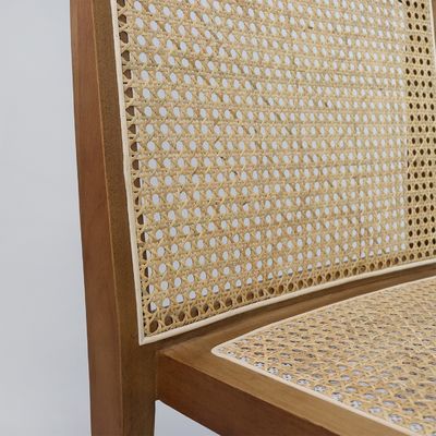 Service OEM Accepté Meubles nordiques dossier en rotin empilable Chaise à manger en bois massif pour hôtel restaurant