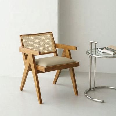 Design spécifique de chaise à manger Meubles pour la maison Chaise en rotin avec emballage du courrier et bois massif rembourrée