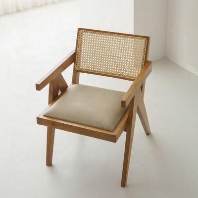 Design spécifique de chaise à manger Meubles pour la maison Chaise en rotin avec emballage du courrier et bois massif rembourrée