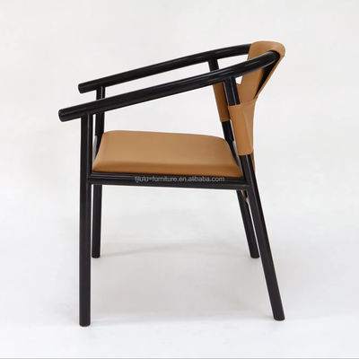 Chaise à manger spécifique cadre en bois massif salon de loisirs accents fauteuils à bras en cuir de selle brun