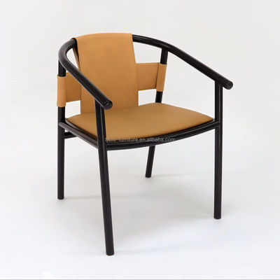 Chaise à manger spécifique cadre en bois massif salon de loisirs accents fauteuils à bras en cuir de selle brun