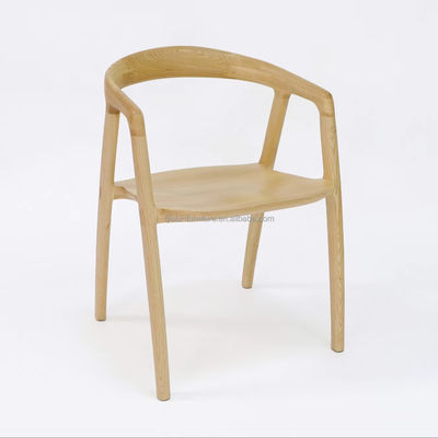Chaise de salle à manger en bois massif avec finition nitrolacque et NUL design plié à raisonnable en bois de cendres