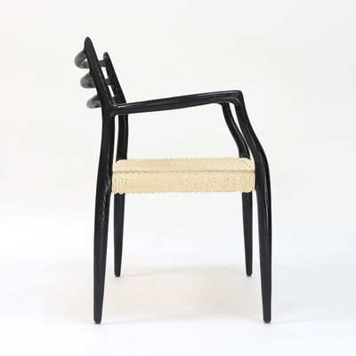 Chaise à manger moderne tissée à la main à cordon Nitrolacquer Finition en bois massif avec accoudoir Design moderne